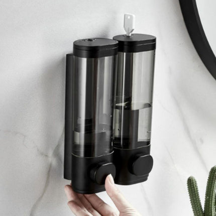 Läpinäkyvä seinään asennettava saippua-annostelija