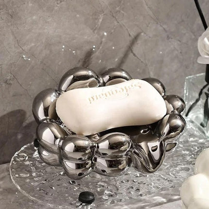 Keraaminen pilvenmuotoinen saippuakuppi kylpyhuoneeseen