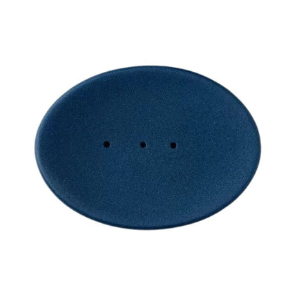 Valkoinen keraaminen saippua-alusta rei'illä